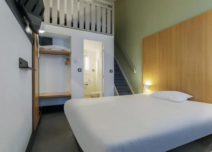 Metz Отель Augny